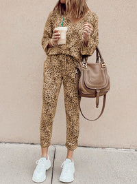 Sexy V-neck Leopard Print Sexy Two-piece Suit